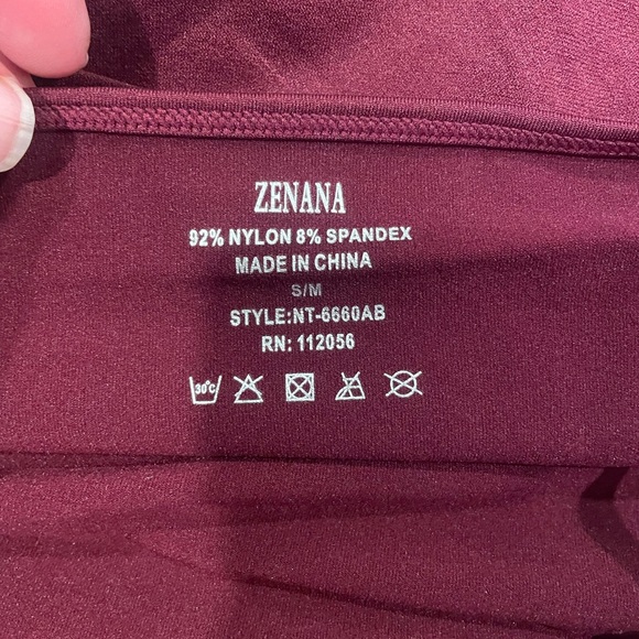 Zenana dark burgundy crisscross tank - Picture 2 of 2